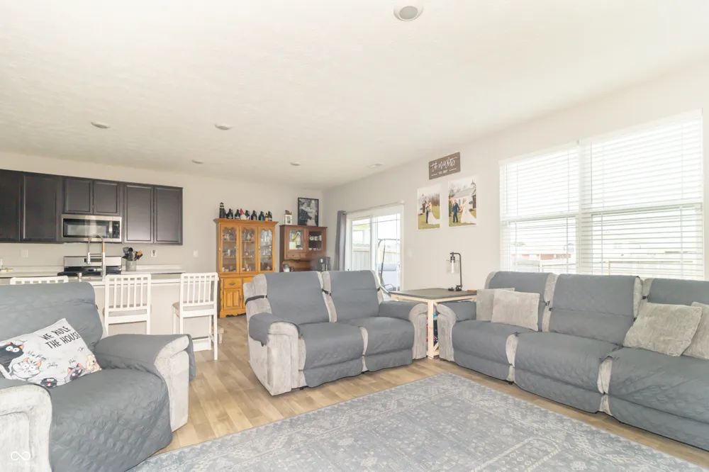 1852 Fairmount Drive Greenfield, IN 46140