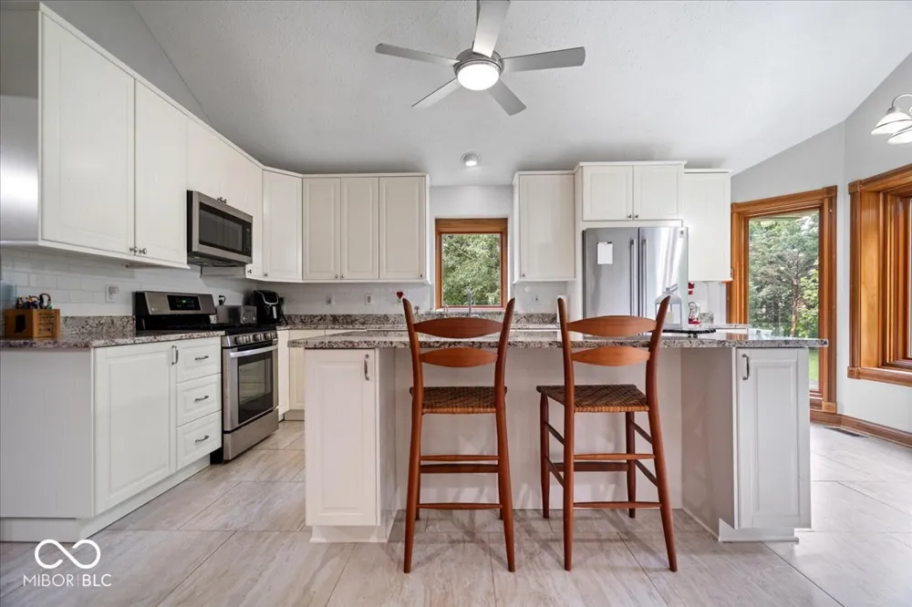 5805 E 800 S Zionsville, IN 46077