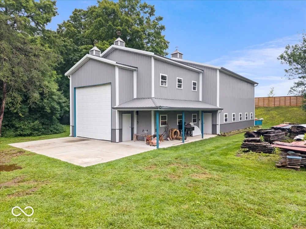 5805 E 800 S Zionsville, IN 46077