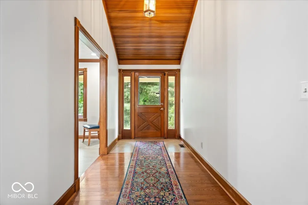 5805 E 800 S Zionsville, IN 46077