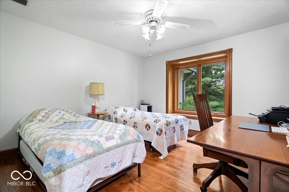 5805 E 800 S Zionsville, IN 46077