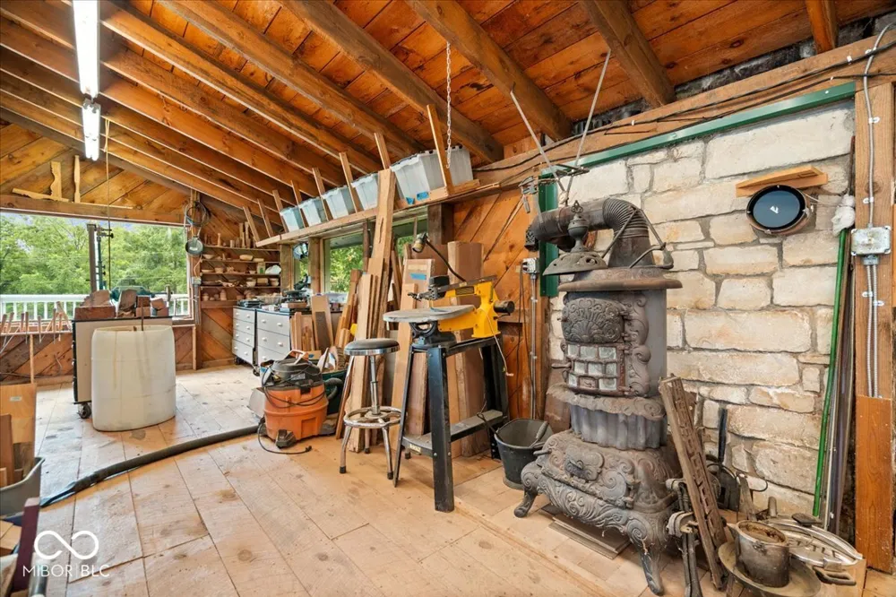5805 E 800 S Zionsville, IN 46077