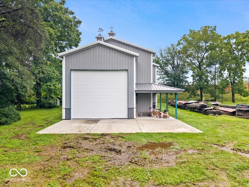 5805 E 800 S Zionsville, IN 46077