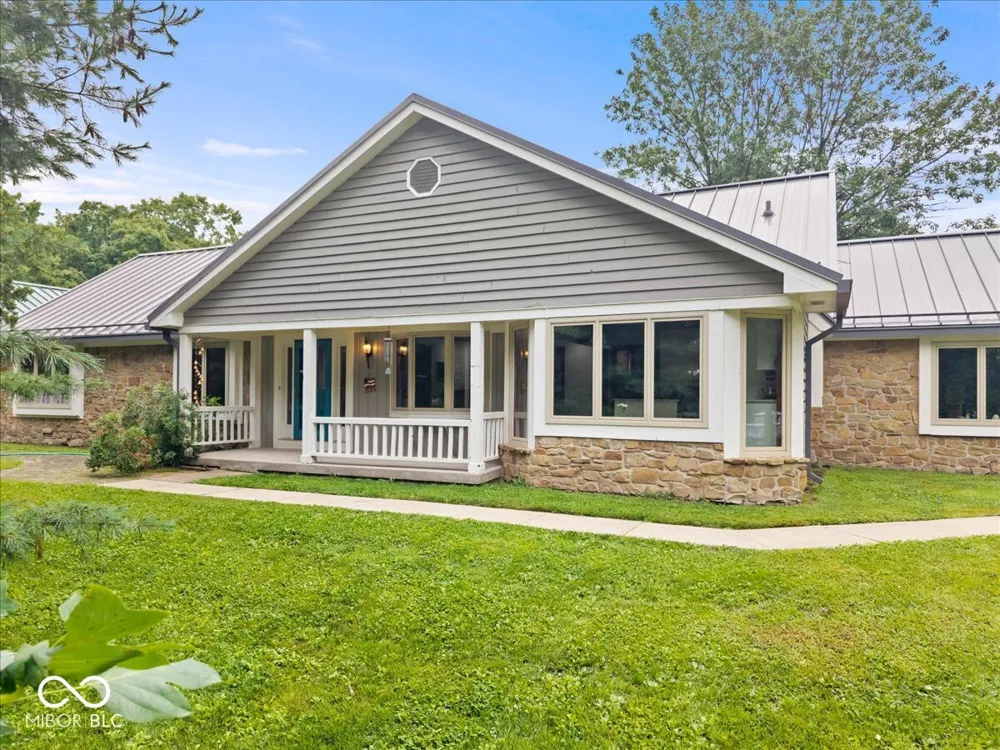 5805 E 800 S Zionsville, IN 46077