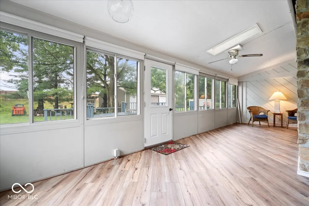 5805 E 800 S Zionsville, IN 46077