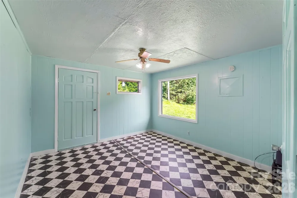 4576 St Pauls Church Road Morganton, NC 28655