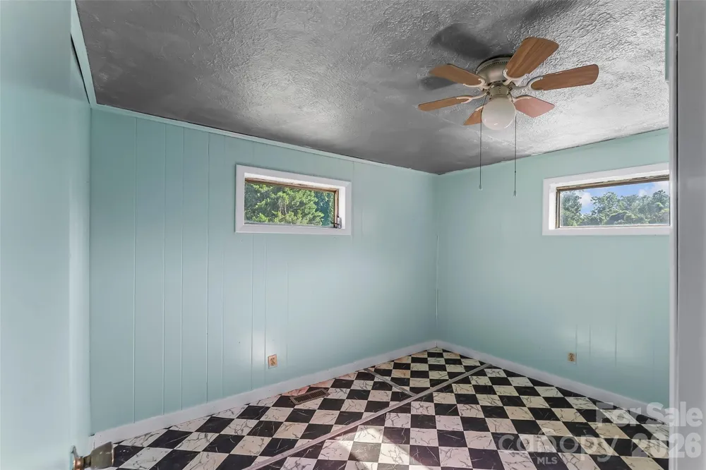4576 St Pauls Church Road Morganton, NC 28655