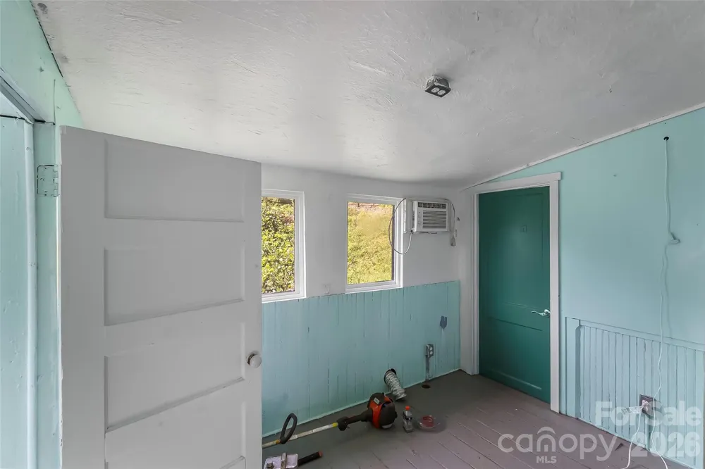 4576 St Pauls Church Road Morganton, NC 28655
