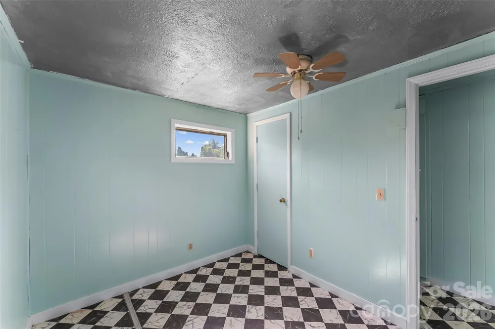 4576 St Pauls Church Road Morganton, NC 28655