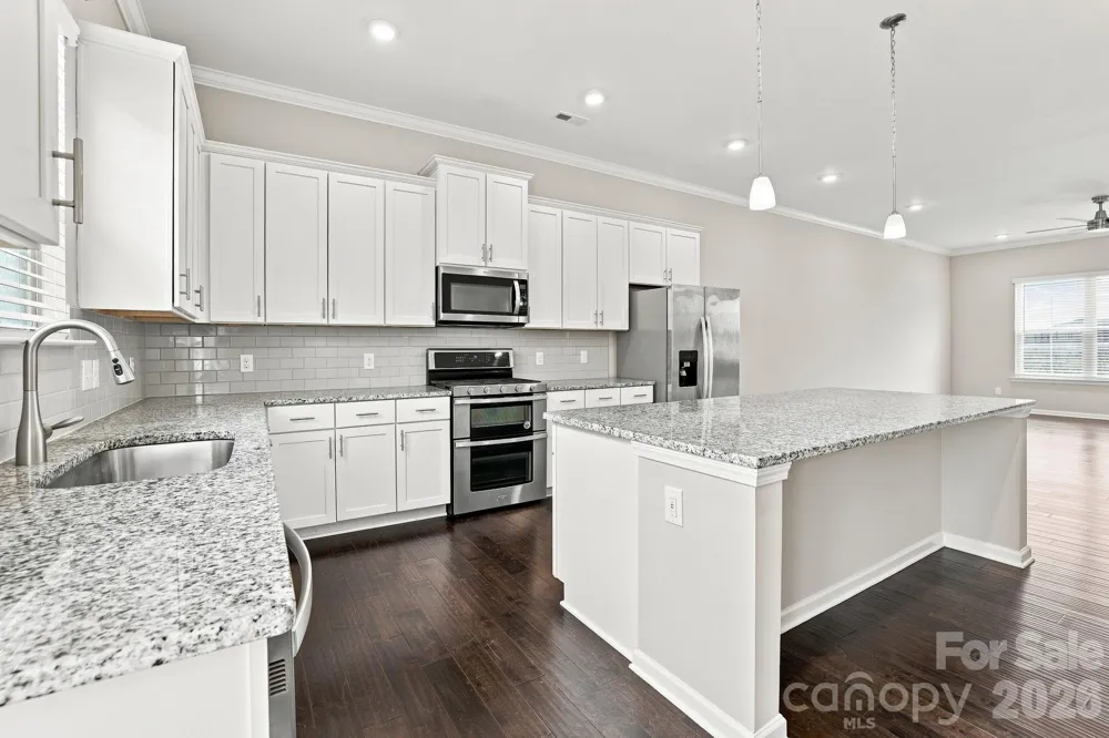 9604 Ainslie Downs Street Charlotte, NC 28273
