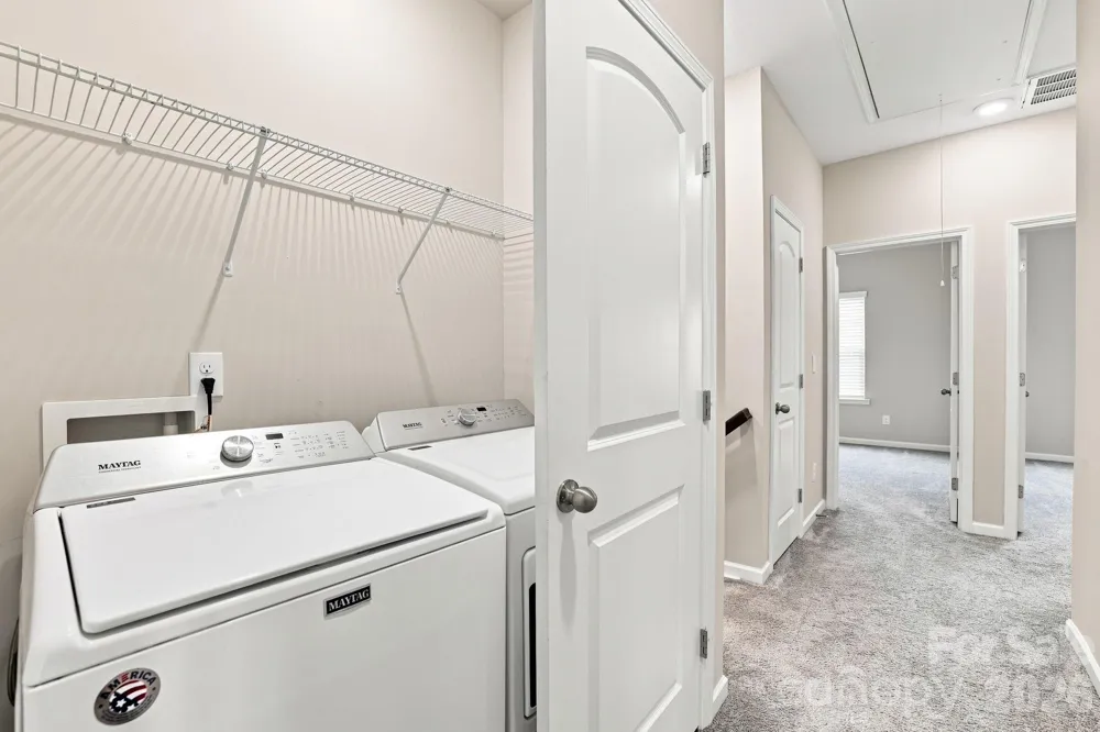 9604 Ainslie Downs Street Charlotte, NC 28273