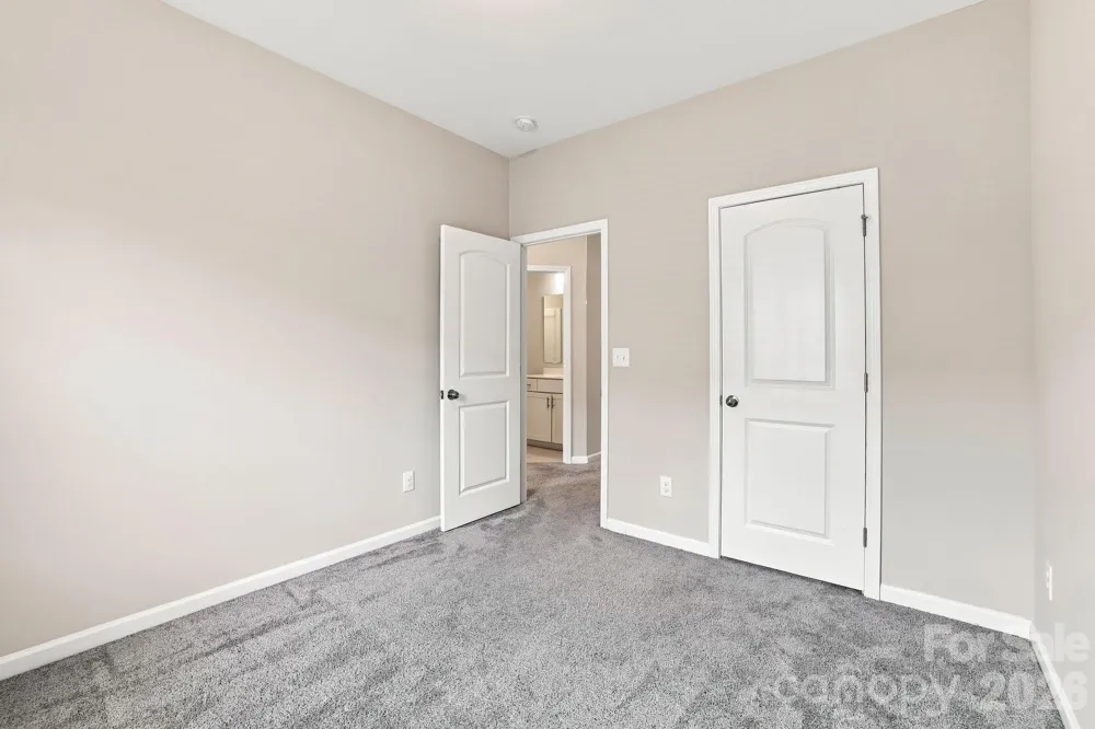 9604 Ainslie Downs Street Charlotte, NC 28273
