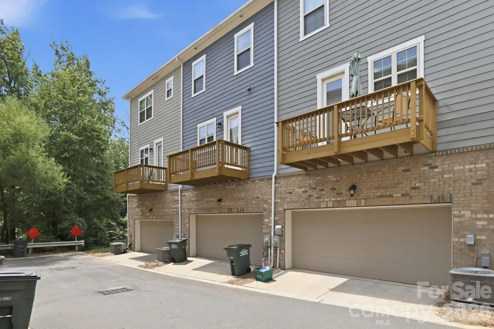 9604 Ainslie Downs Street Charlotte, NC 28273