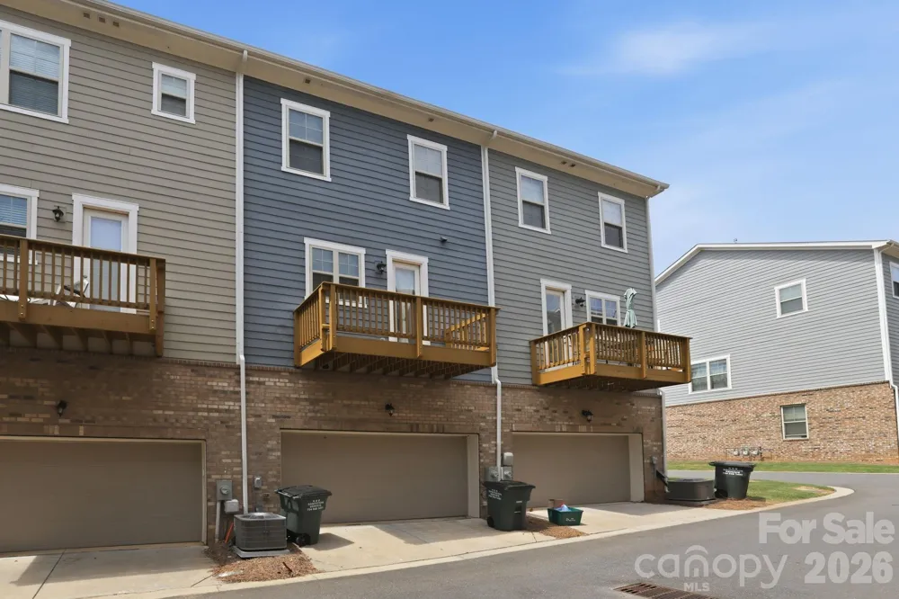 9604 Ainslie Downs Street Charlotte, NC 28273