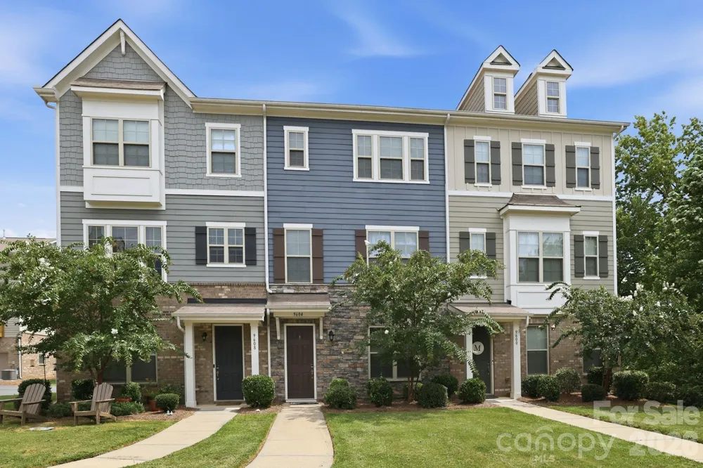 9604 Ainslie Downs Street Charlotte, NC 28273