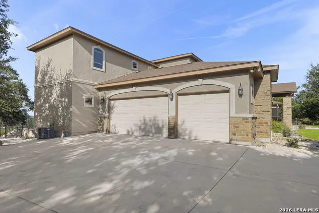 8 BRAEBURN CT Bulverde, TX 78163
