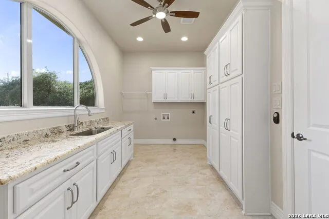 8 BRAEBURN CT Bulverde, TX 78163