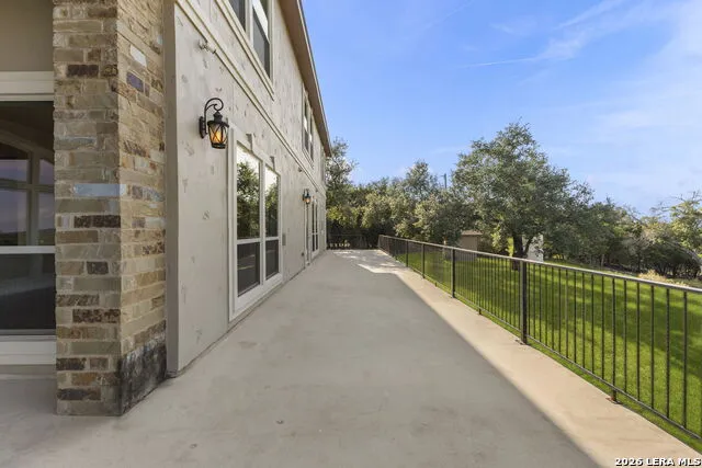 8 BRAEBURN CT Bulverde, TX 78163