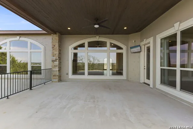8 BRAEBURN CT Bulverde, TX 78163