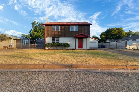 8615 Ronnie Street