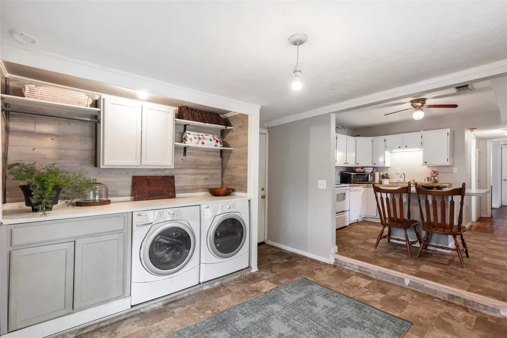 403 Walnut Street Grandview, TX 76050