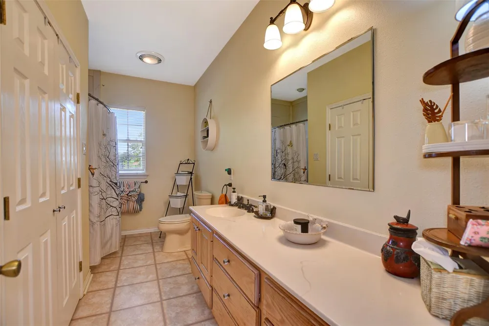 9596 Wallace Road Midway, TX 75852