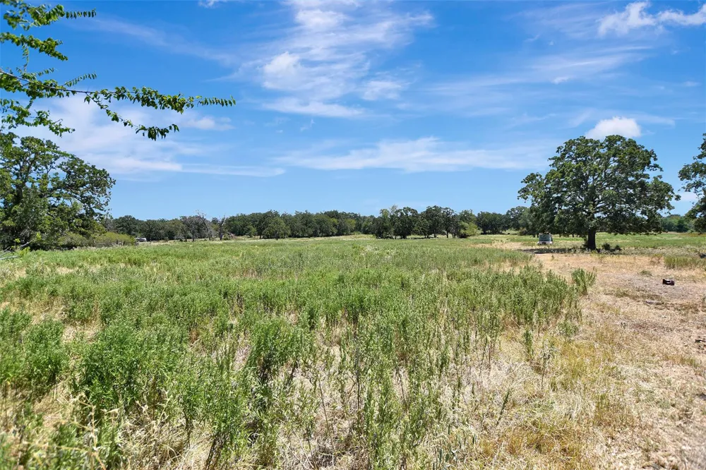 9596 Wallace Road Midway, TX 75852