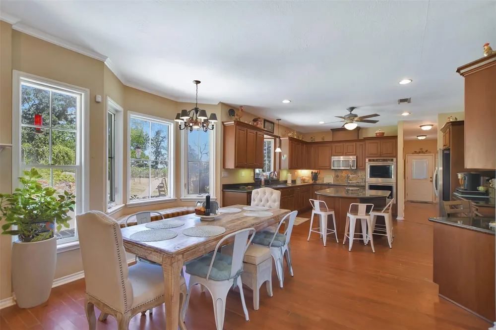 9596 Wallace Road Midway, TX 75852
