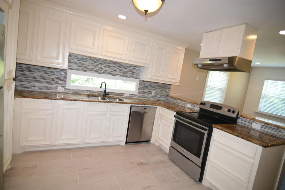3111 2nd Street Brookshire, TX 77423