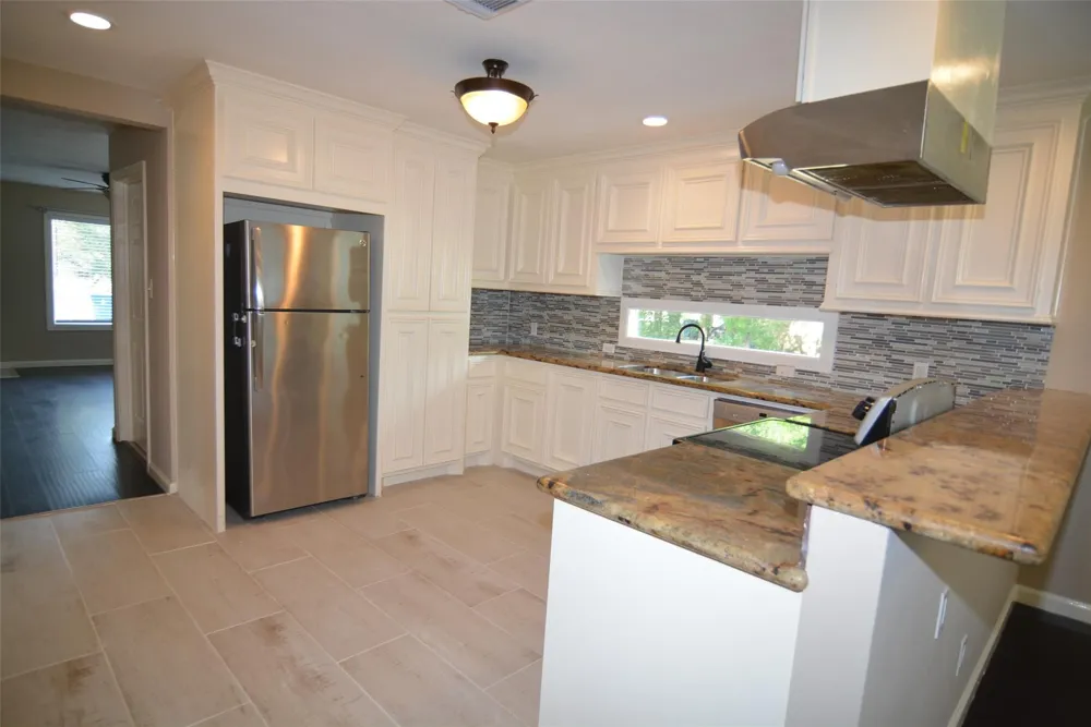 3111 2nd Street Brookshire, TX 77423