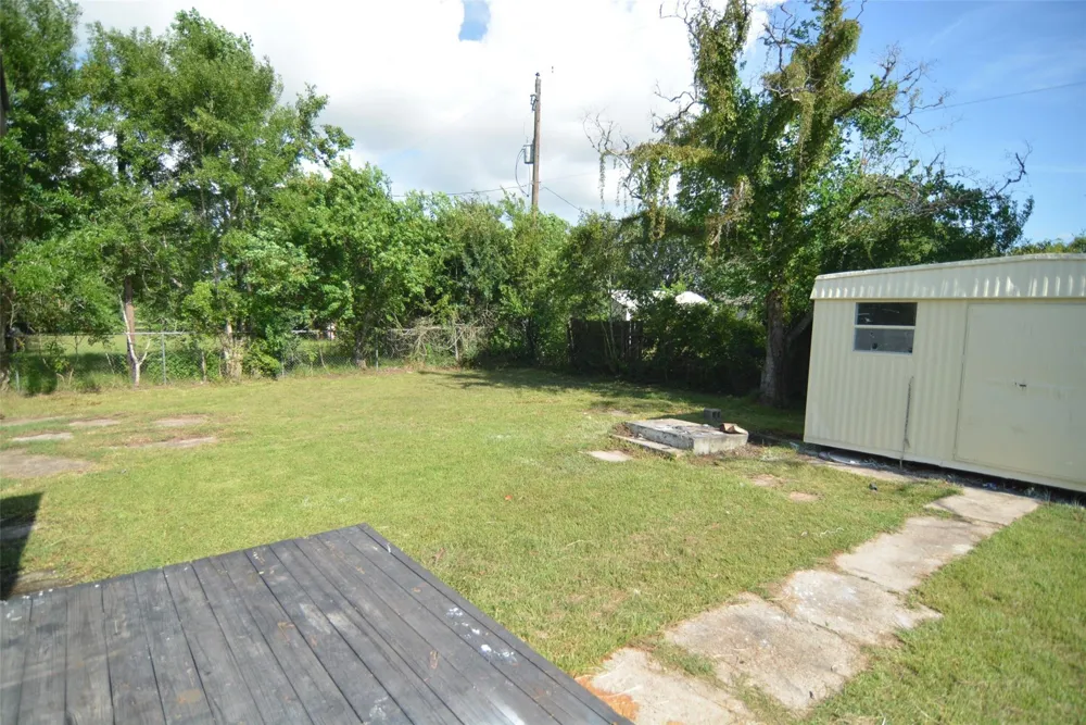 3111 2nd Street Brookshire, TX 77423