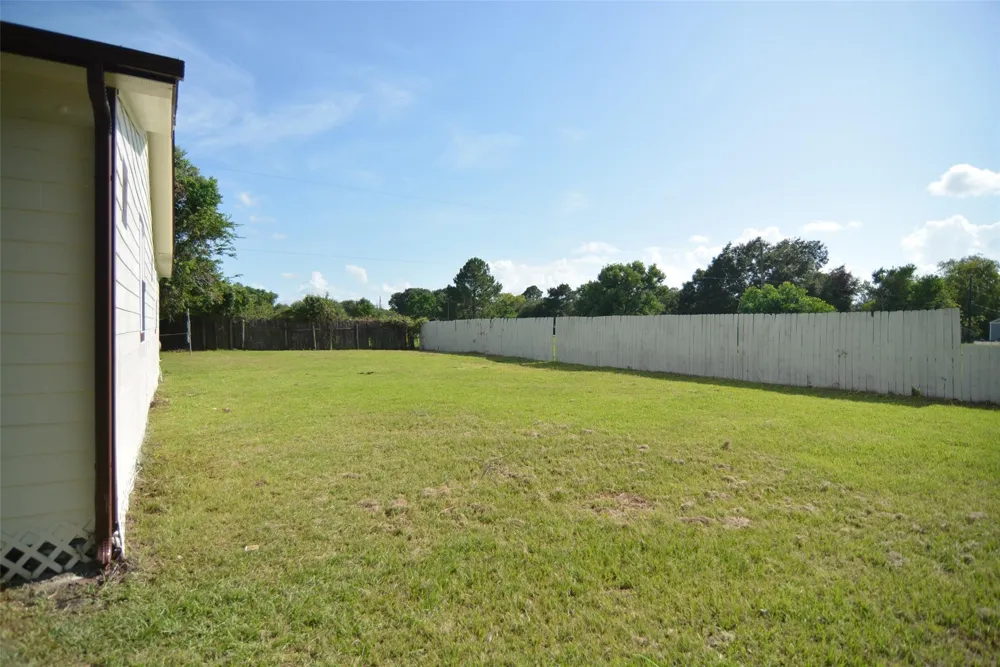 3111 2nd Street Brookshire, TX 77423