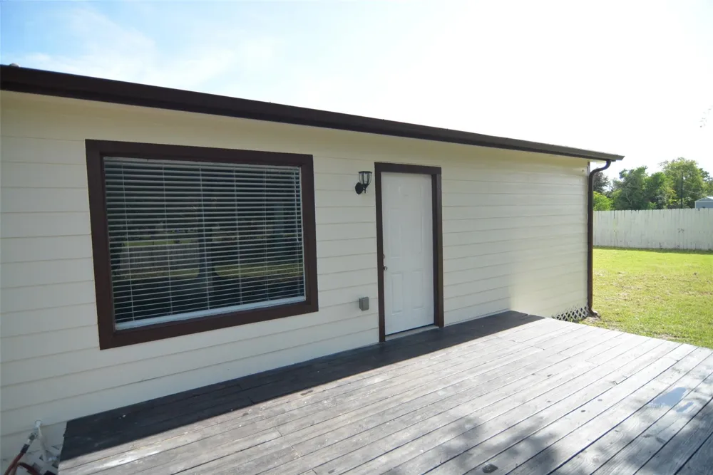 3111 2nd Street Brookshire, TX 77423