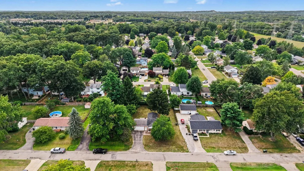 3308 Grafton Street Lake Orion, MI 48359