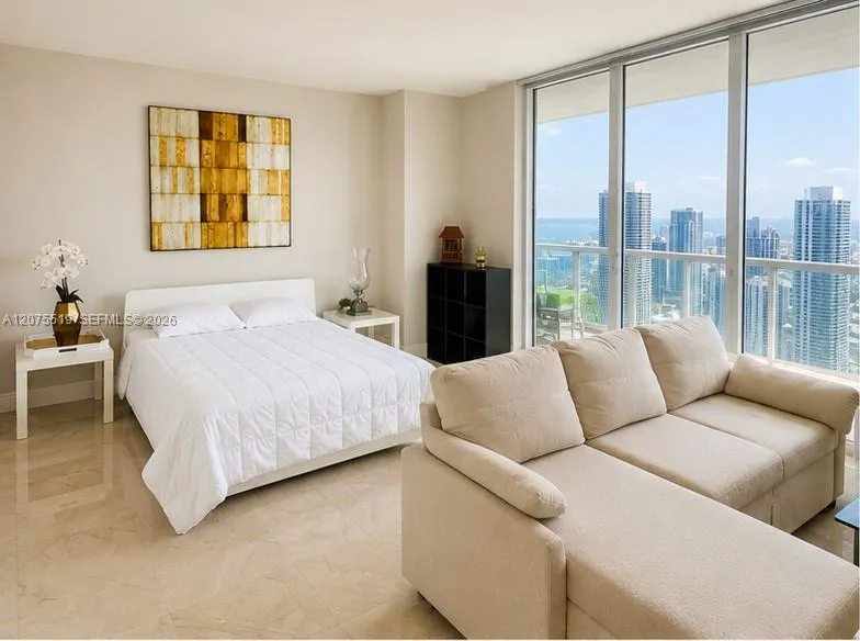 50 Biscayne Blvd #5309 Miami, FL 33132