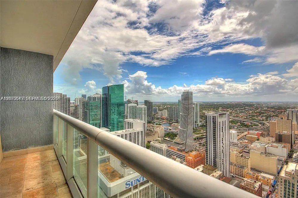 50 Biscayne Blvd #5309 Miami, FL 33132