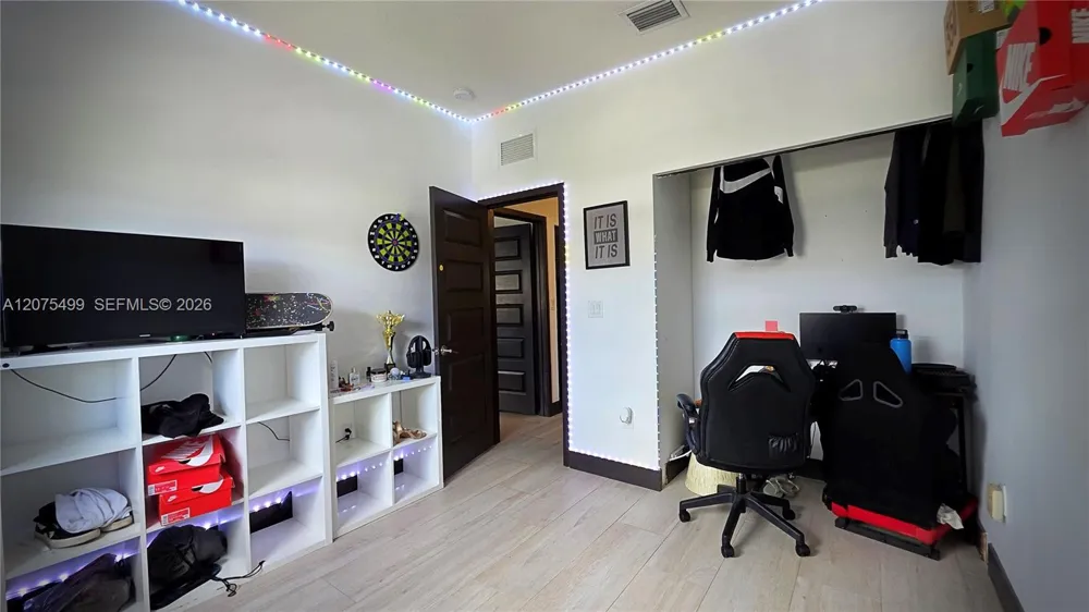 16017 NW 91st Ct Miami Lakes, FL 33018
