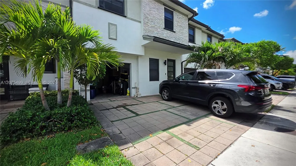 16017 NW 91st Ct Miami Lakes, FL 33018