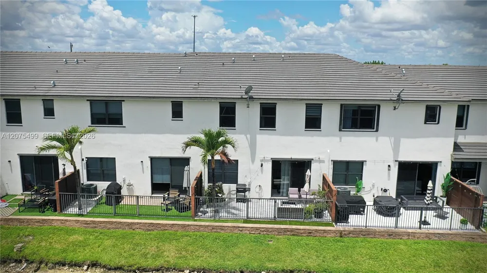 16017 NW 91st Ct Miami Lakes, FL 33018