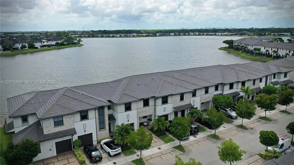 16017 NW 91st Ct Miami Lakes, FL 33018