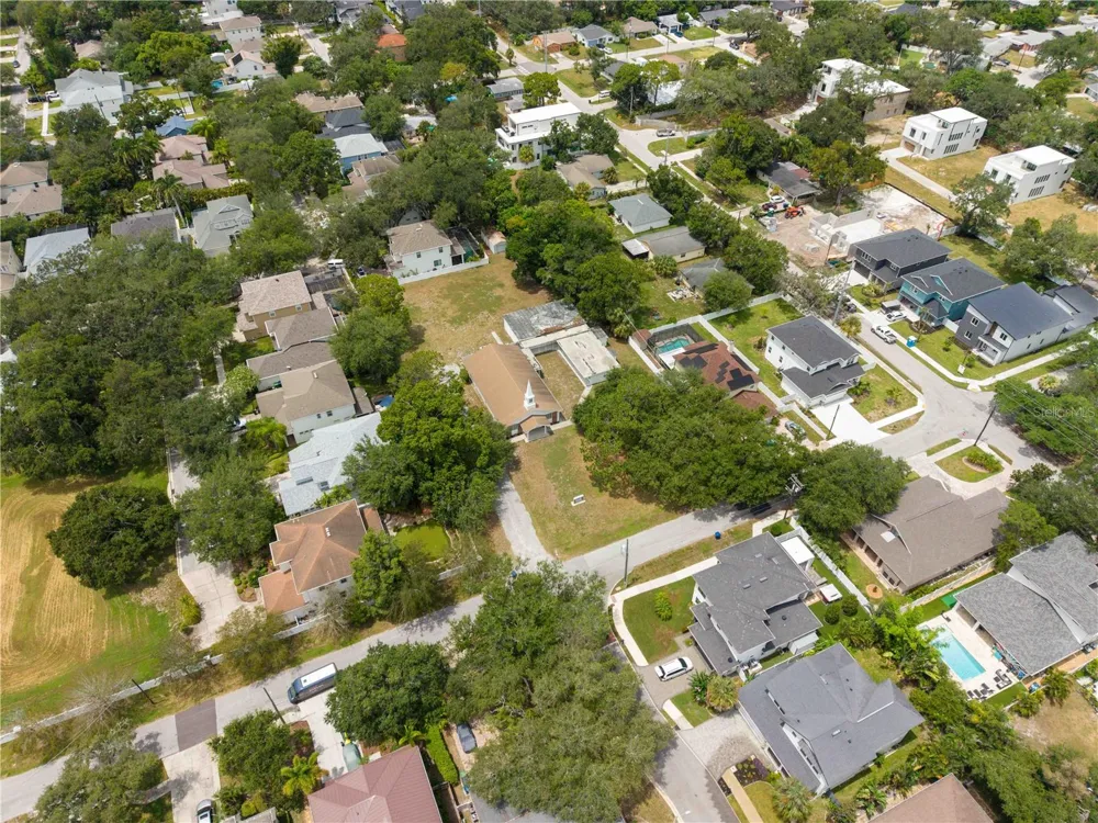 5905 S 6TH STREET Tampa, FL 33611