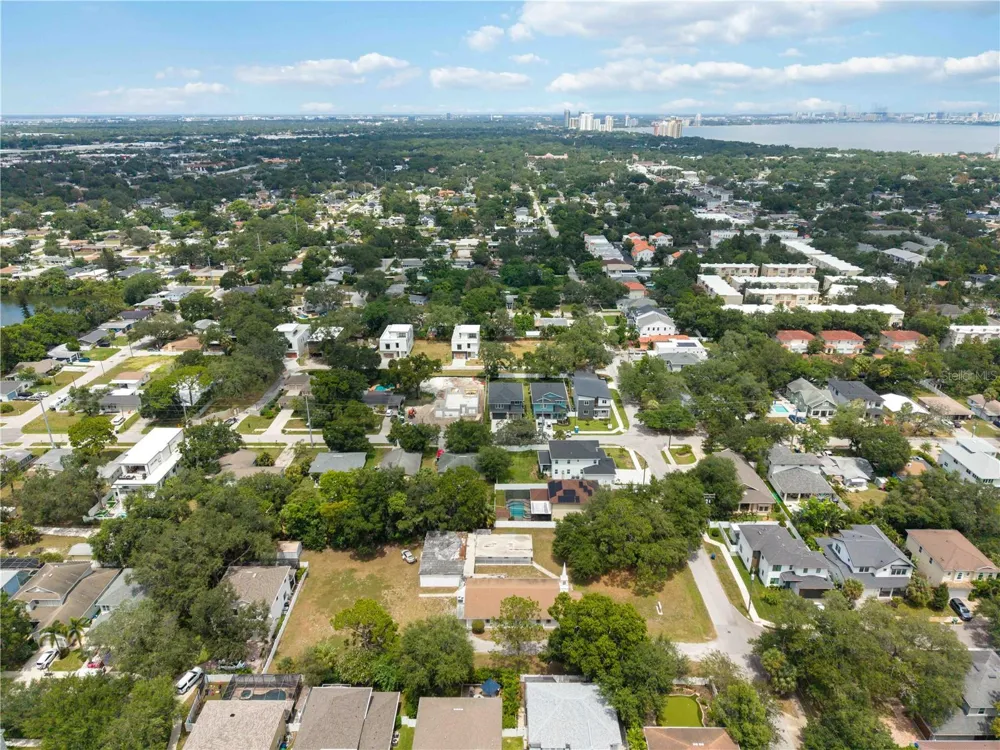 5905 S 6TH STREET Tampa, FL 33611