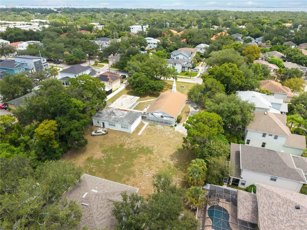 5905 S 6TH STREET Tampa, FL 33611