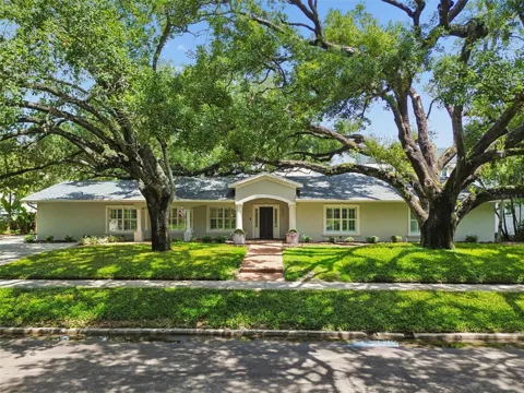 2807 W FOUNTAIN BOULEVARD