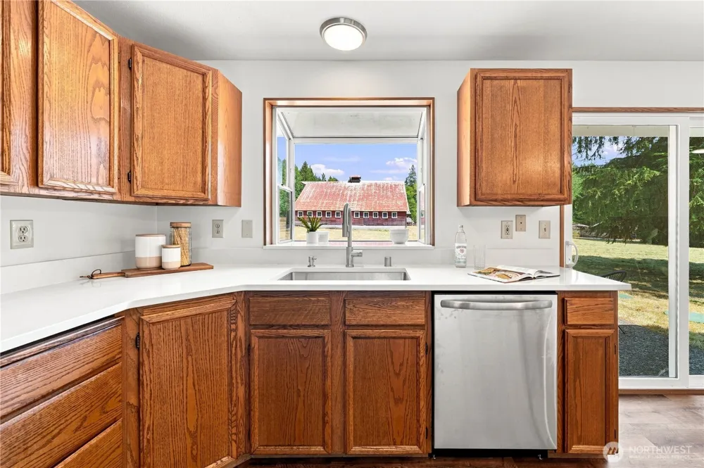 13714 217th Avenue SE Issaquah, WA 98027