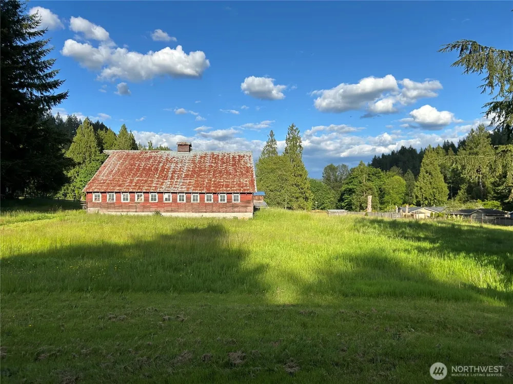 13714 217th Avenue SE Issaquah, WA 98027