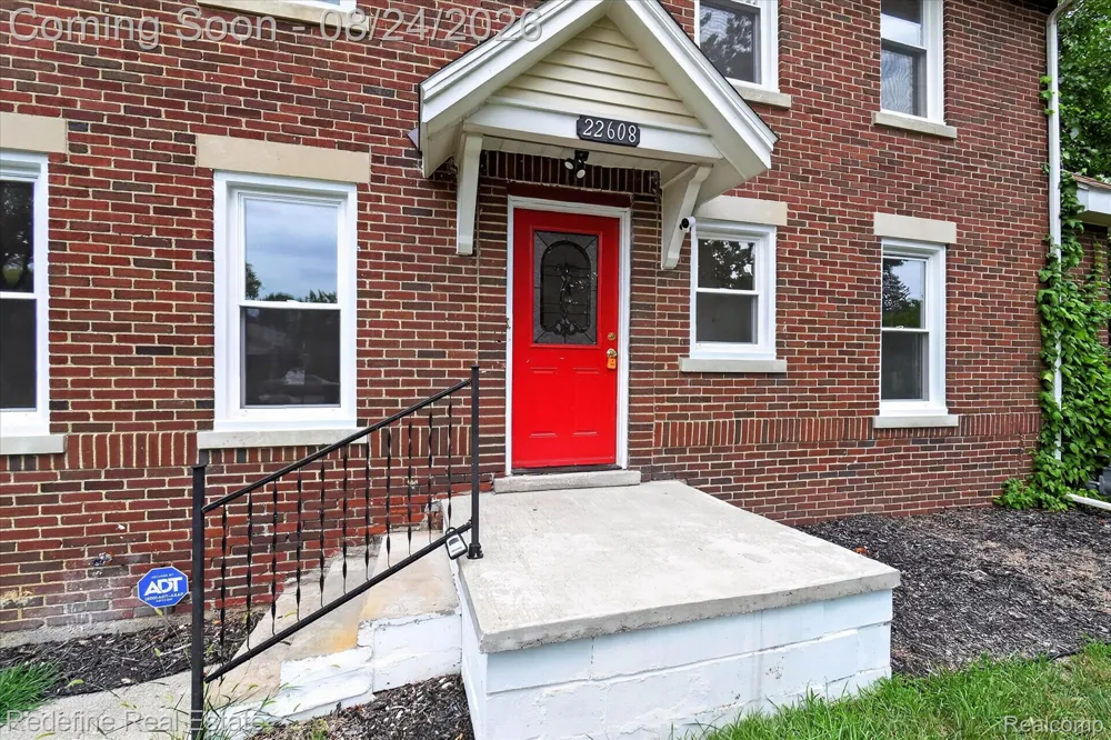 22608 Frisbee Street Detroit City, MI 48219