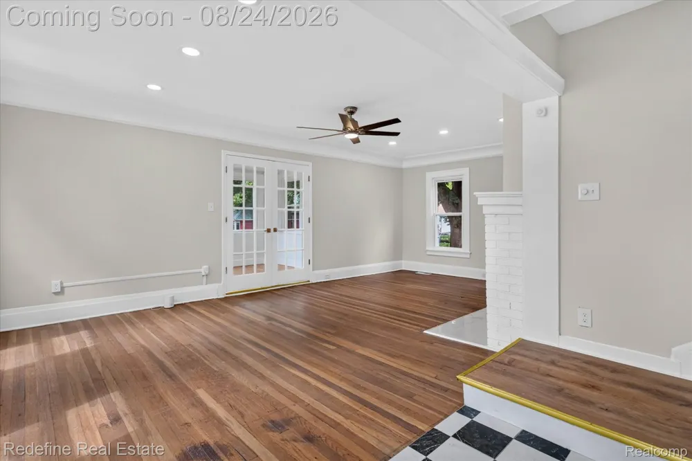 22608 Frisbee Street Detroit City, MI 48219