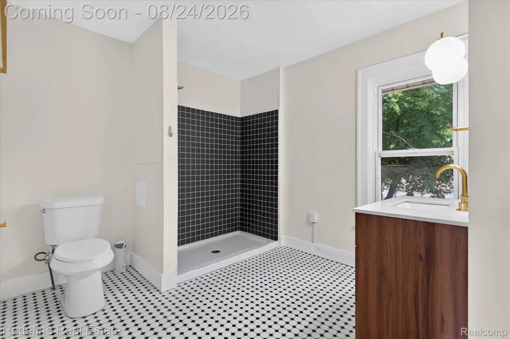 22608 Frisbee Street Detroit City, MI 48219