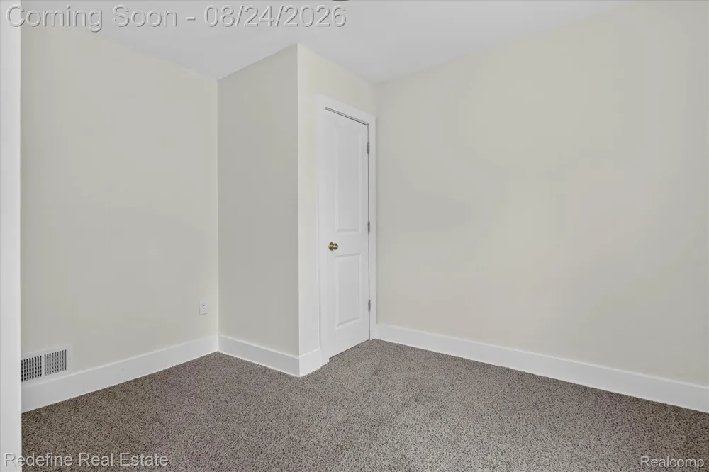 22608 Frisbee Street Detroit City, MI 48219